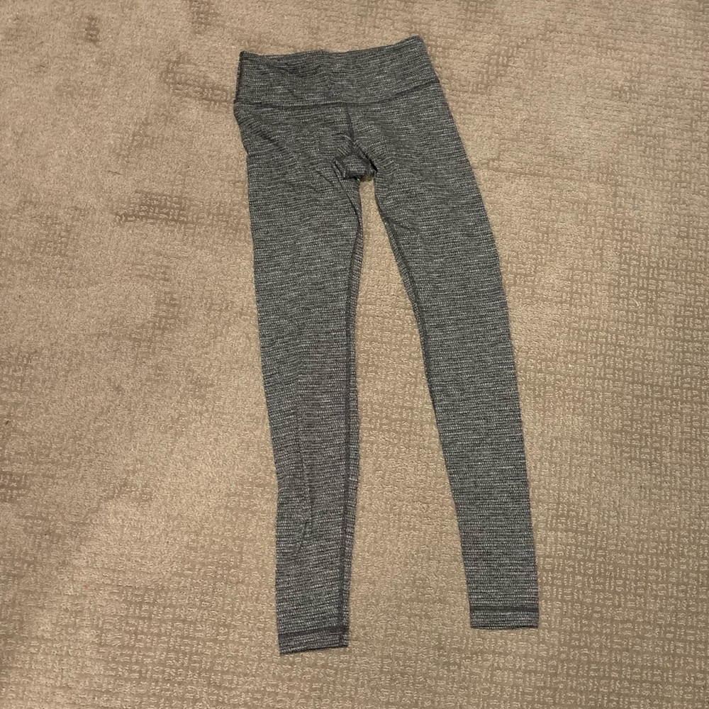 Lululemon Wunder Unders Size 6